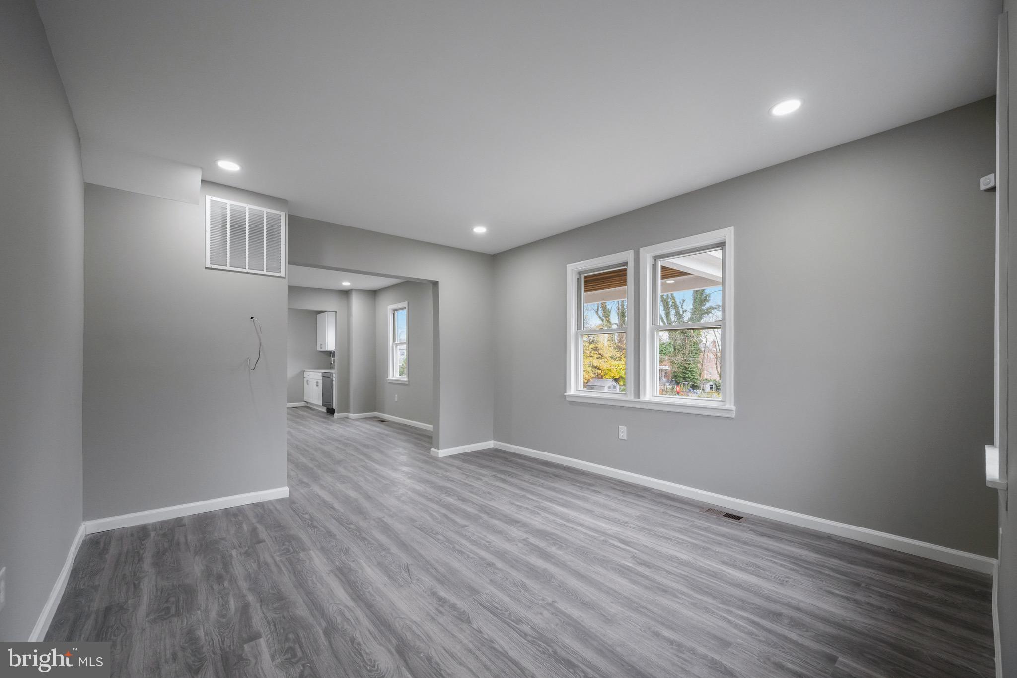 HOWARD PARK - Residential