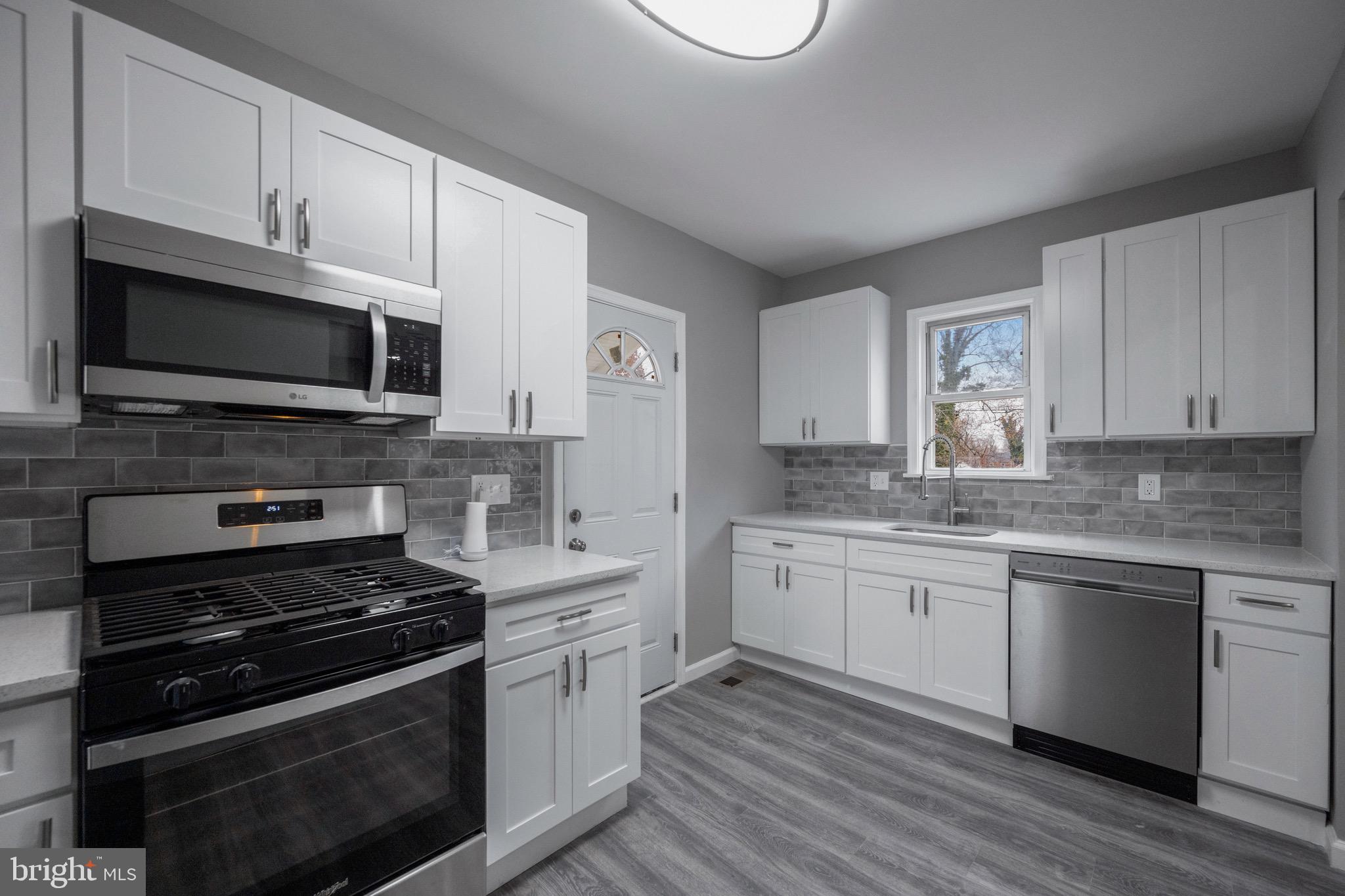 HOWARD PARK - Residential