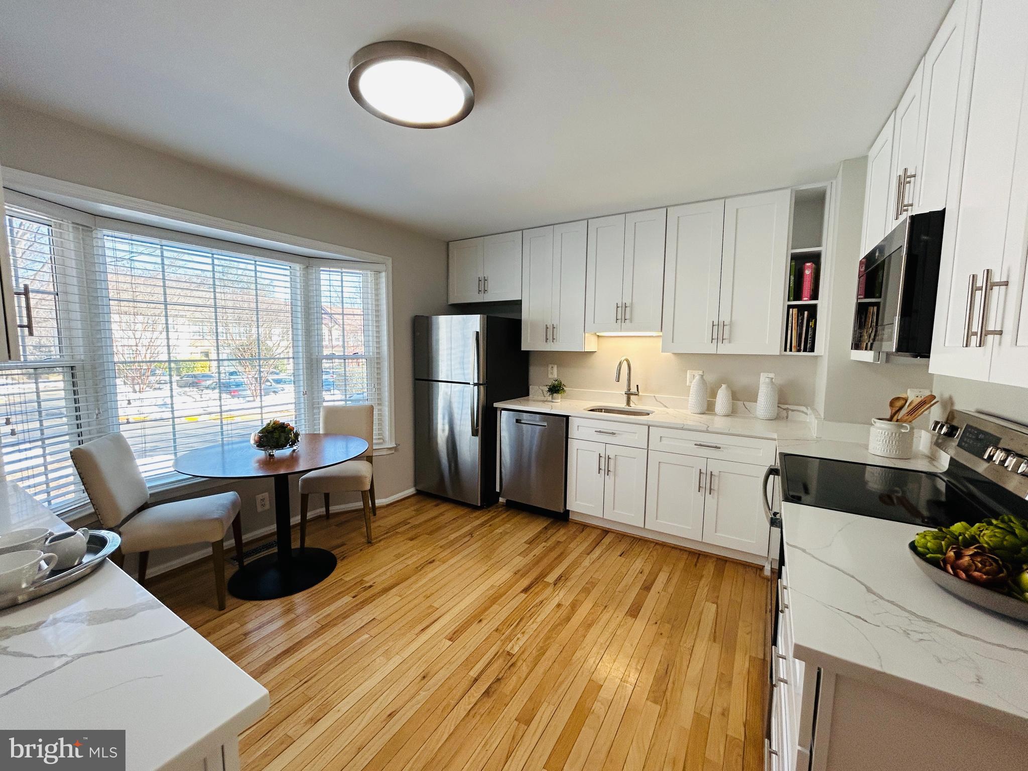 RESTON - Residential