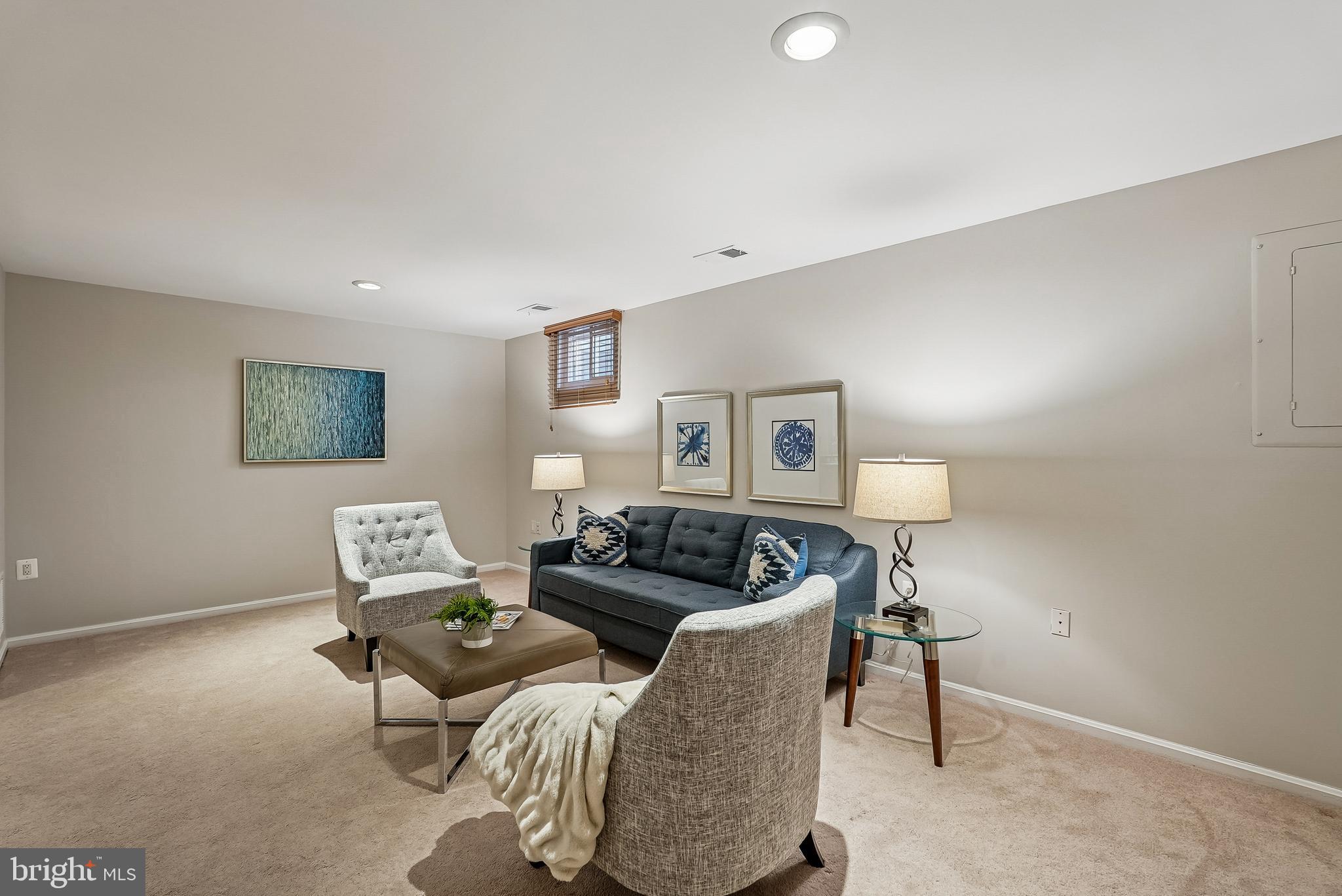 RESTON - Residential