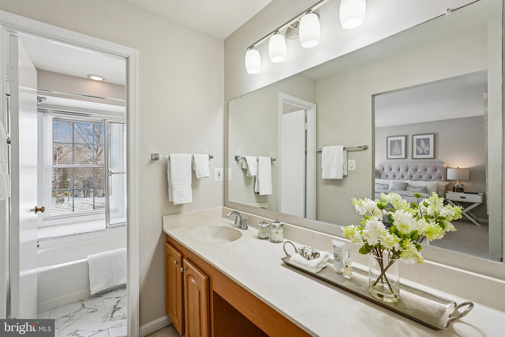 RESTON - Residential