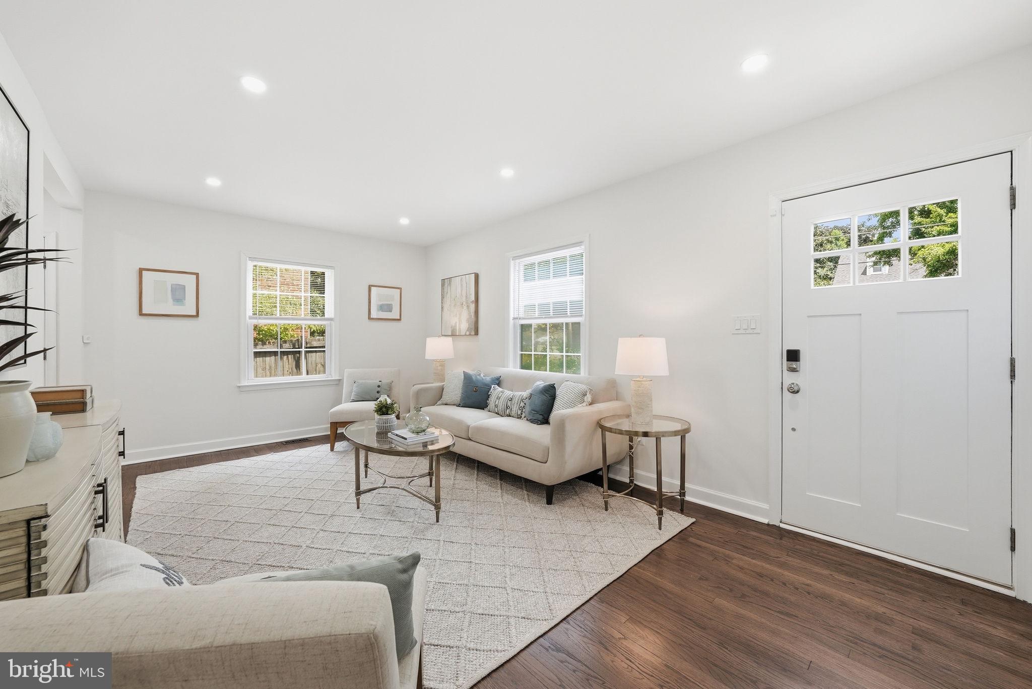 2828 W GEORGE MASON ROAD
