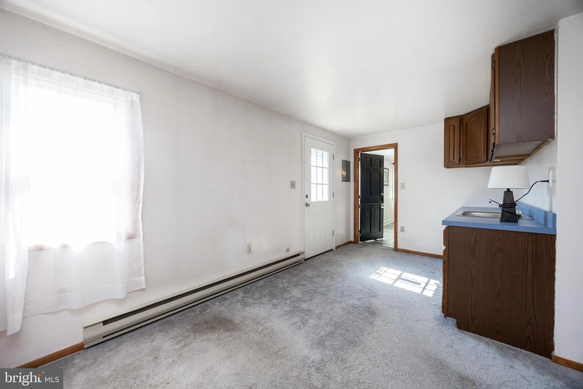 Brookhaven, Pennsylvania 19015, United States, 4 Bedrooms Bedrooms, ,3 BathroomsBathrooms,Residential,Pending,180190