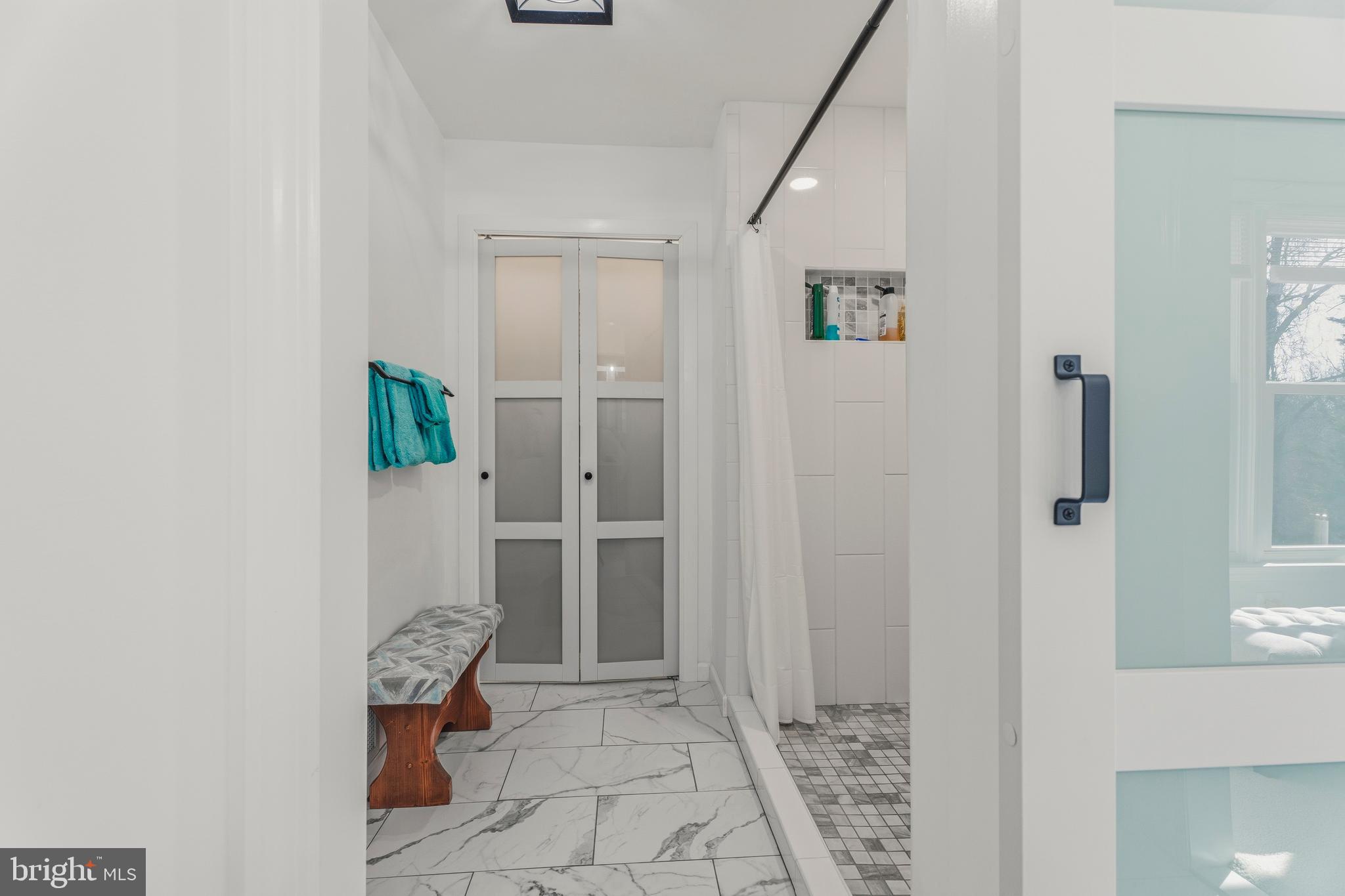 FOREST HILL - Residential