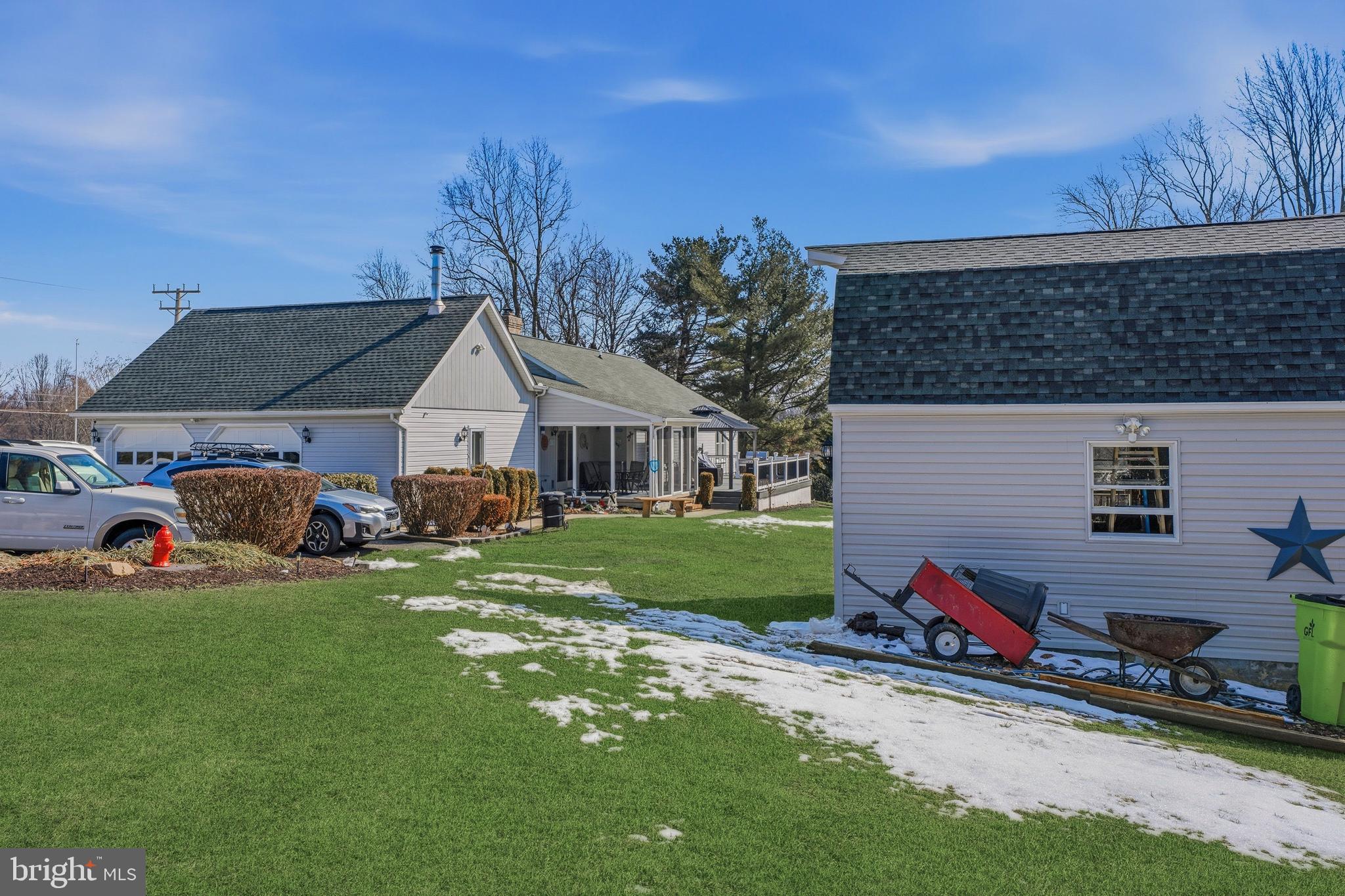 FOREST HILL - Residential