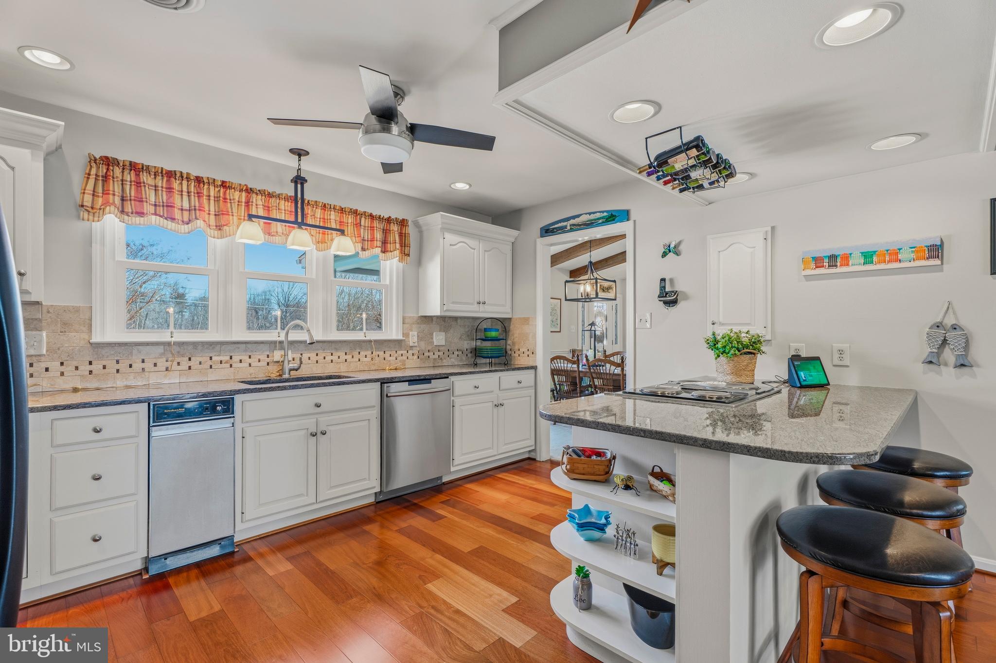 FOREST HILL - Residential