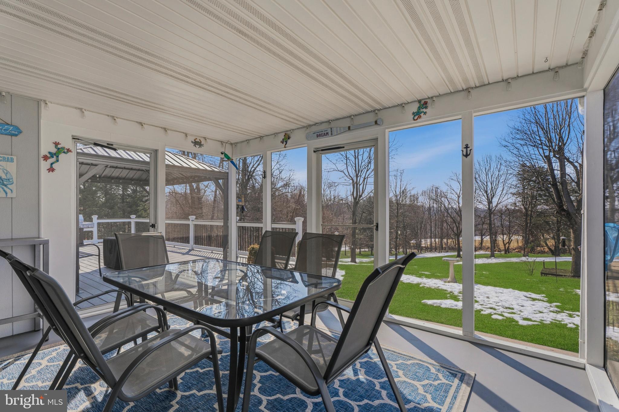 FOREST HILL - Residential