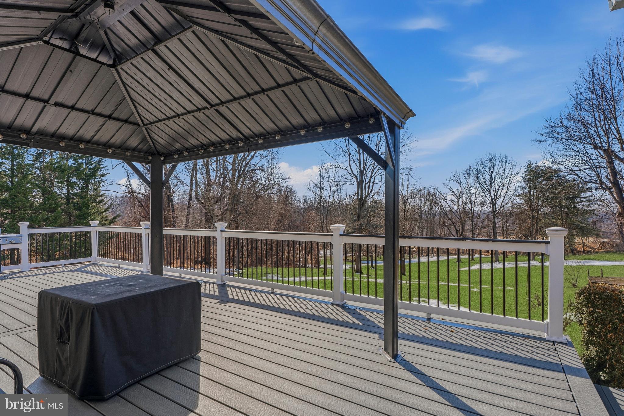 FOREST HILL - Residential