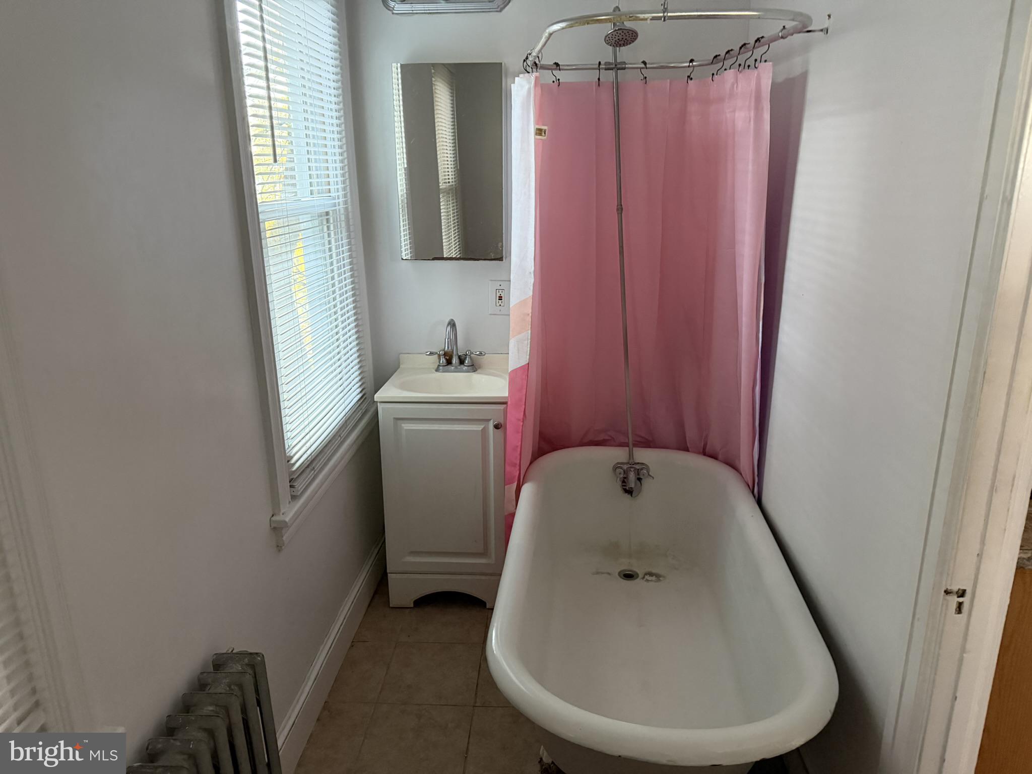 FRANKFORD - Residential Income