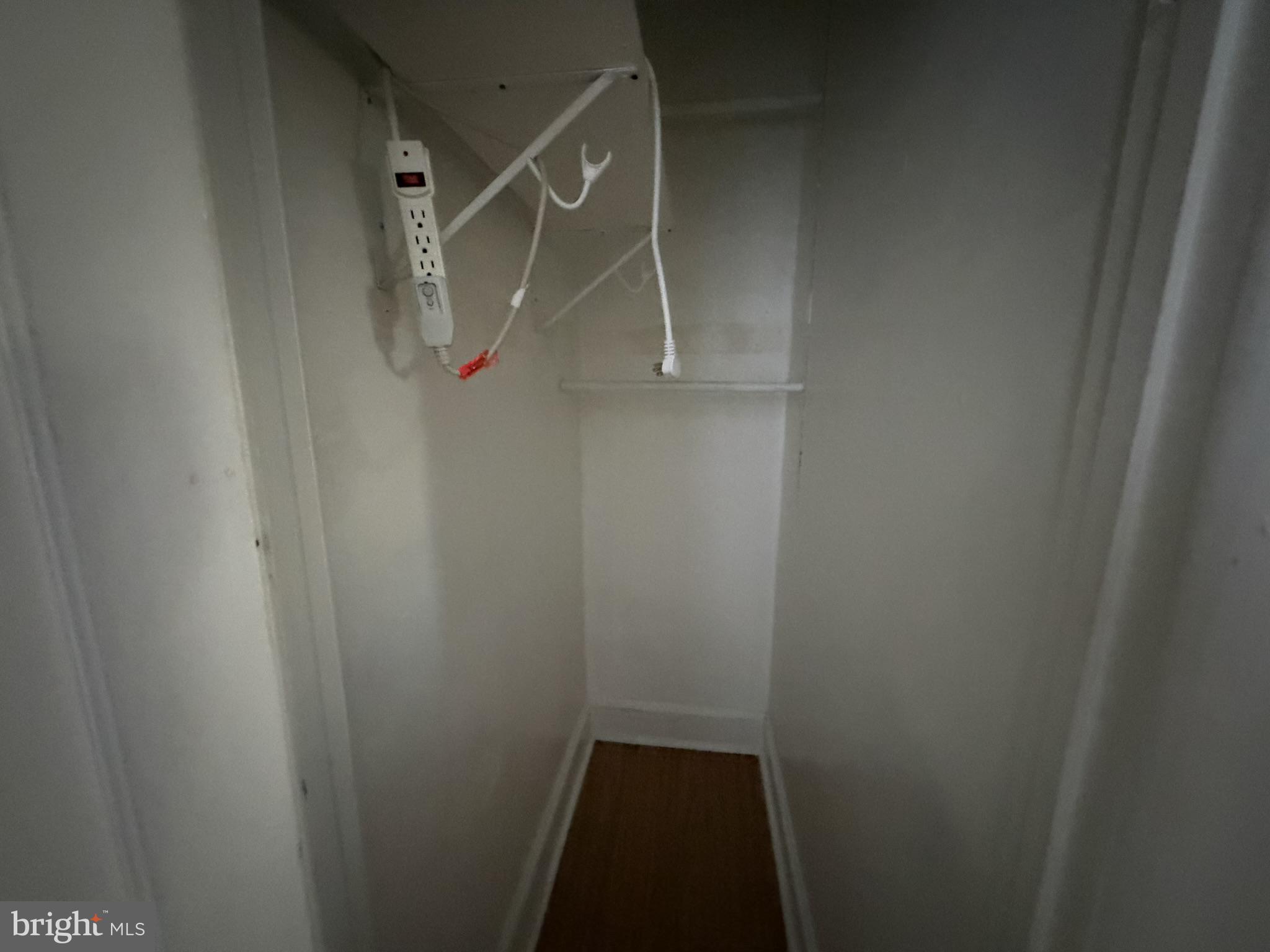 FRANKFORD - Residential Income