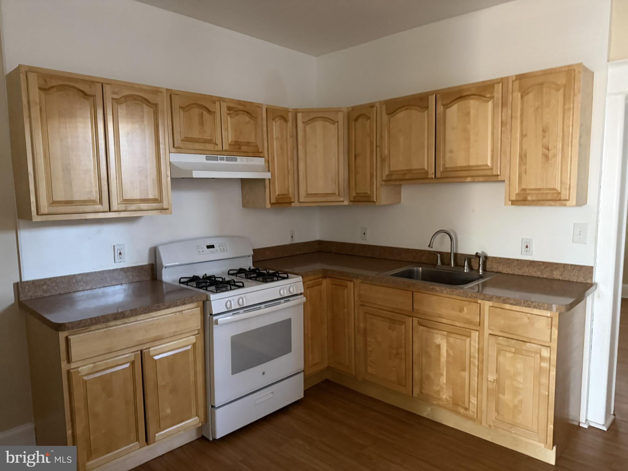 FRANKFORD - Residential Income