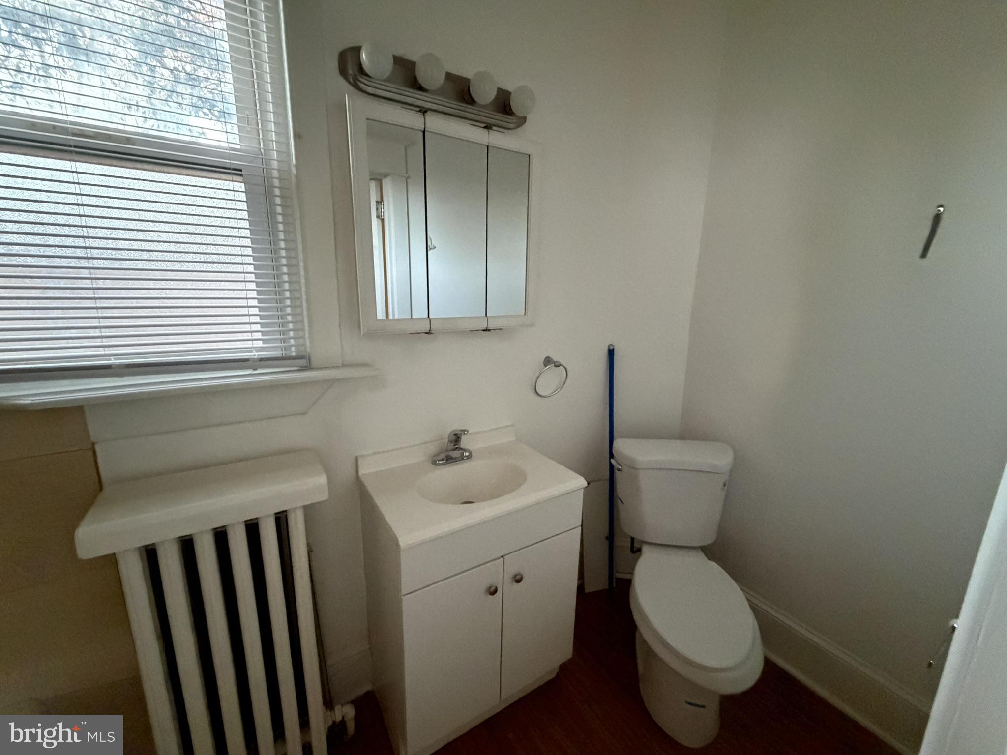 FRANKFORD - Residential Income