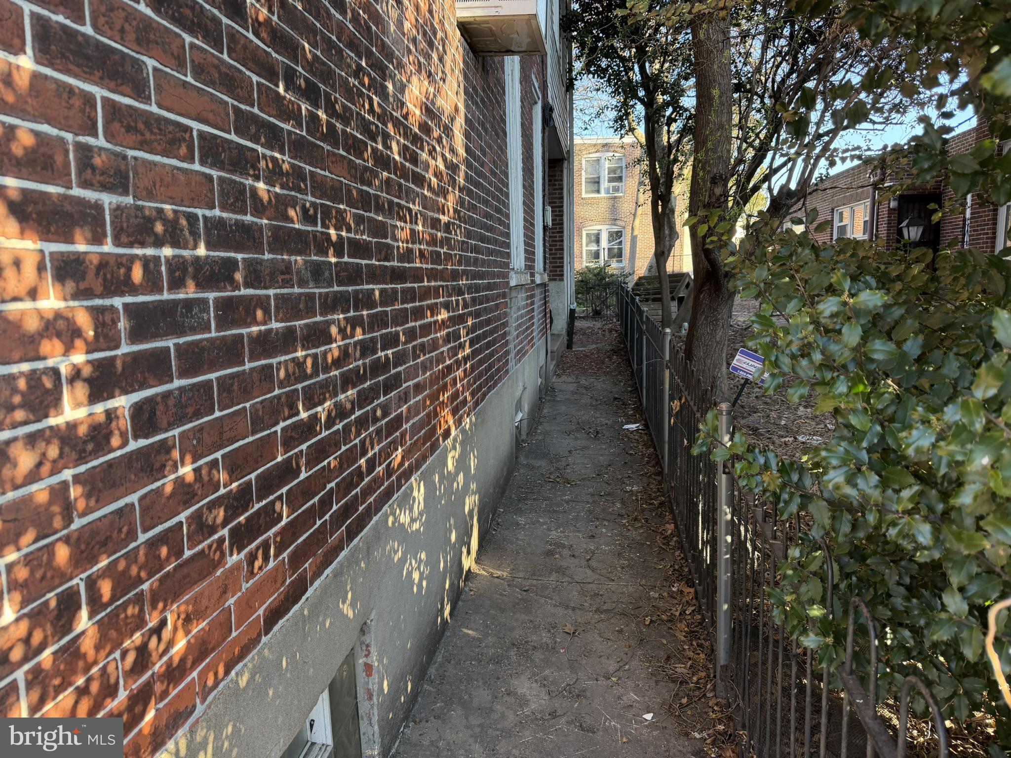 FRANKFORD - Residential Income