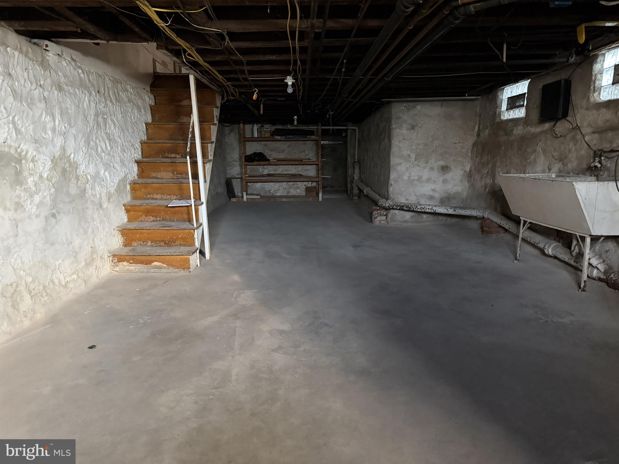 FRANKFORD - Residential Income