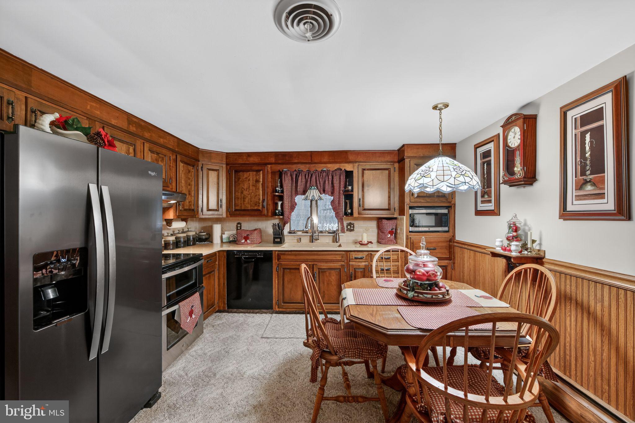 OLD TOWNE TWINS - Residential