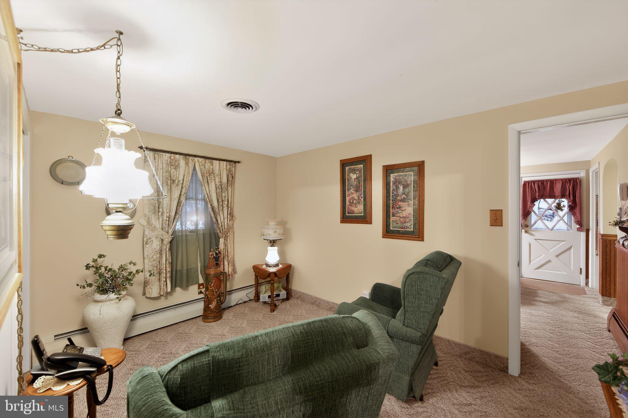 OLD TOWNE TWINS - Residential