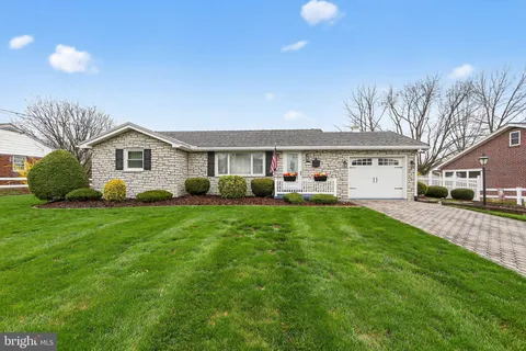 433 Washington Street, East Greenville, PA 18041 - MLS#: PAMC2174638