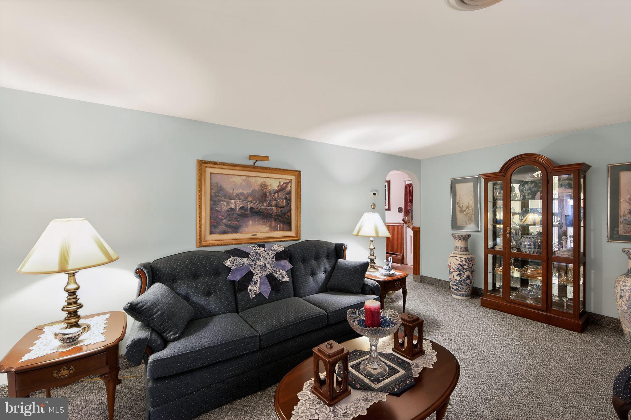 OLD TOWNE TWINS - Residential