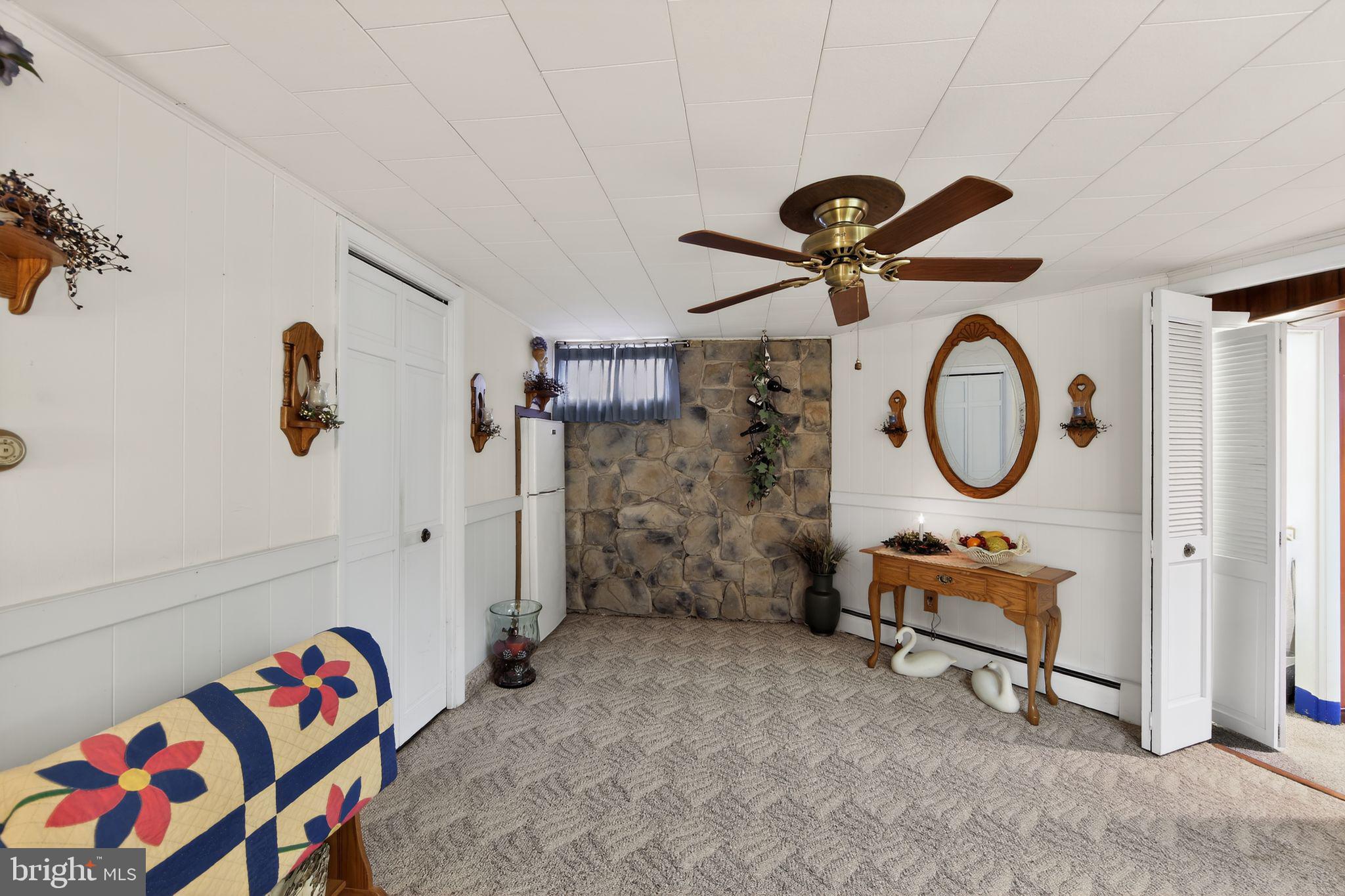 OLD TOWNE TWINS - Residential