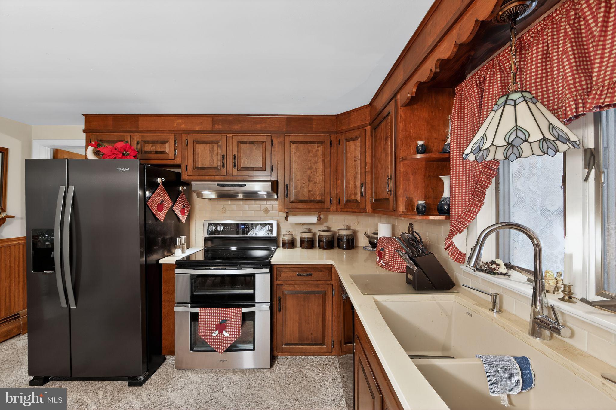 OLD TOWNE TWINS - Residential