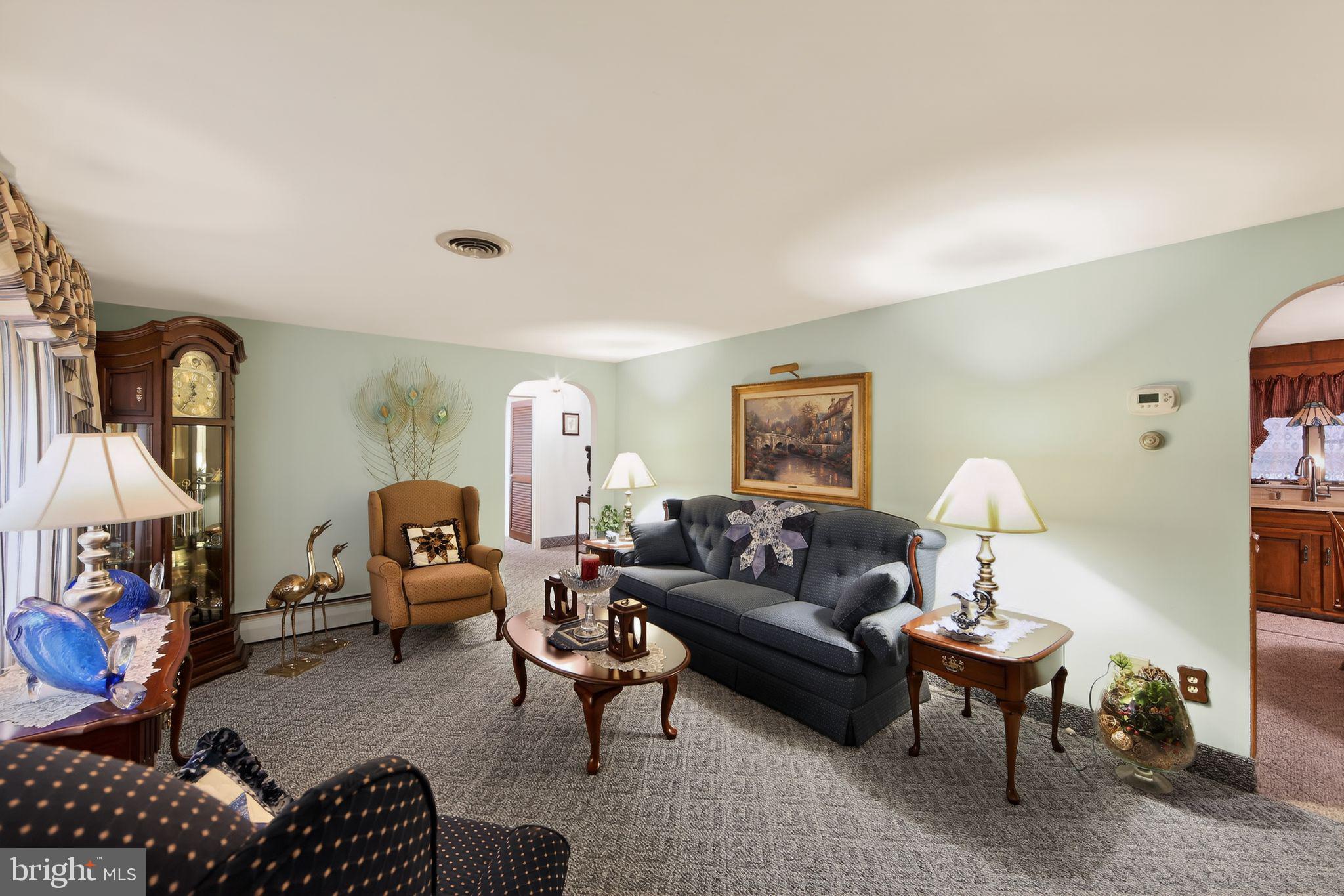 OLD TOWNE TWINS - Residential