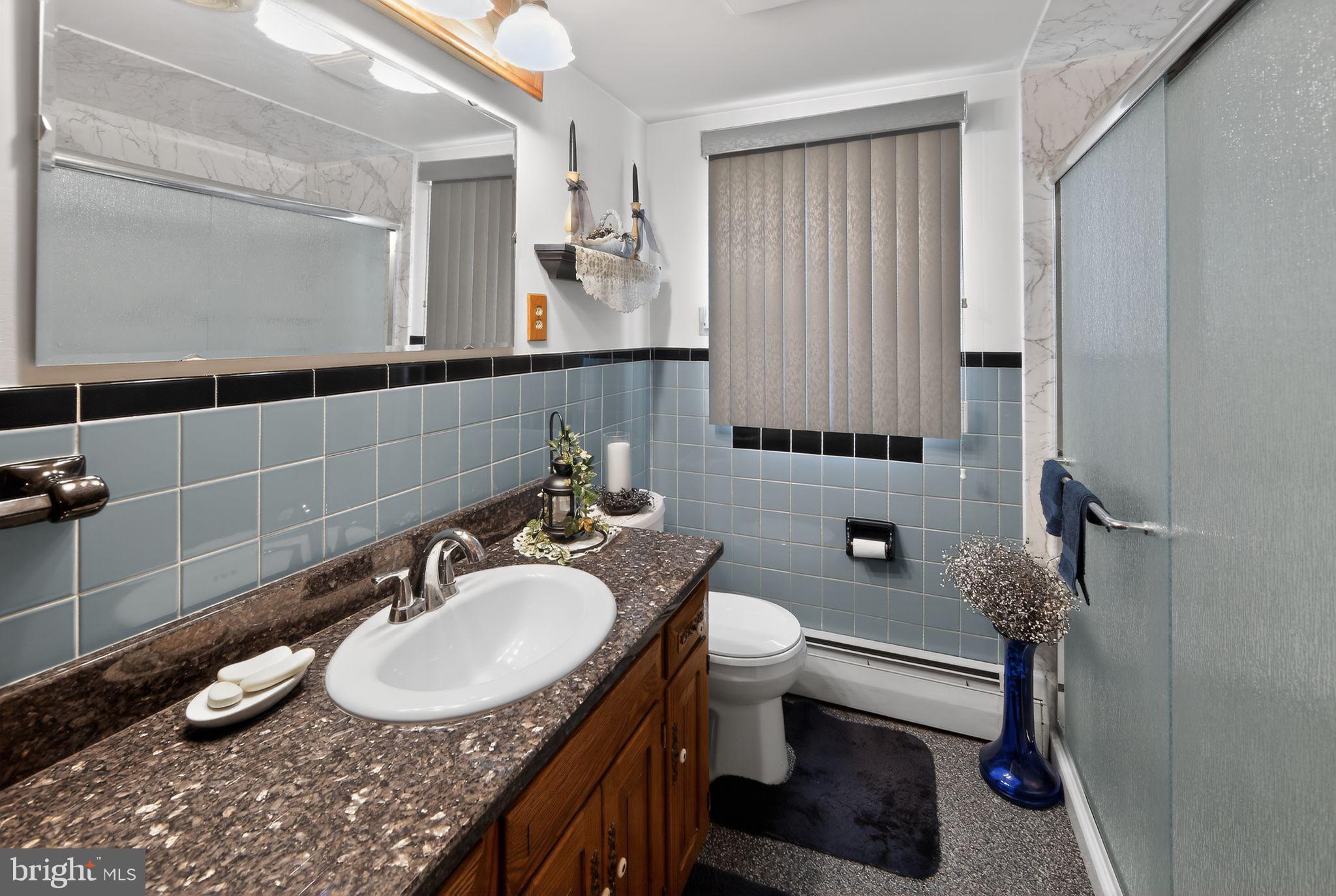 OLD TOWNE TWINS - Residential