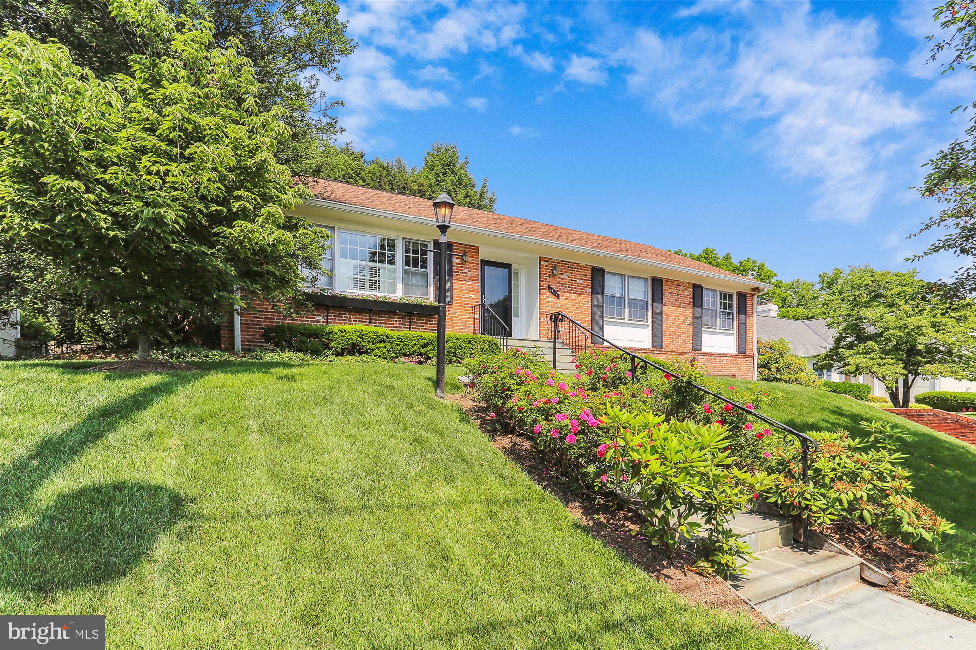 ROLLINGWOOD - Residential