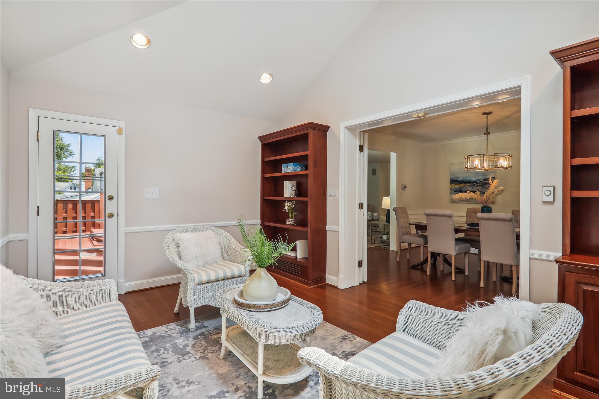 ROLLINGWOOD - Residential