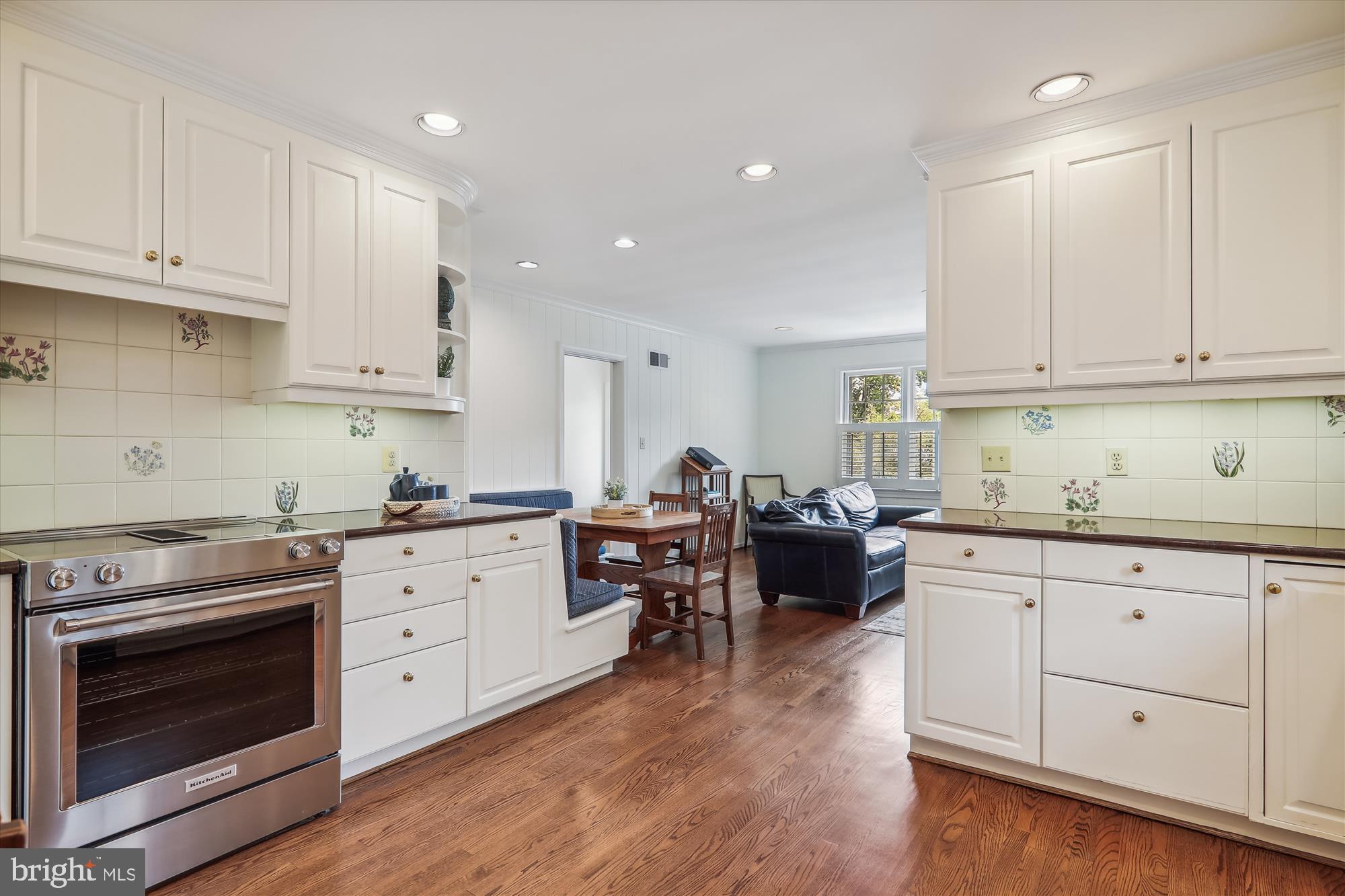 ROLLINGWOOD - Residential