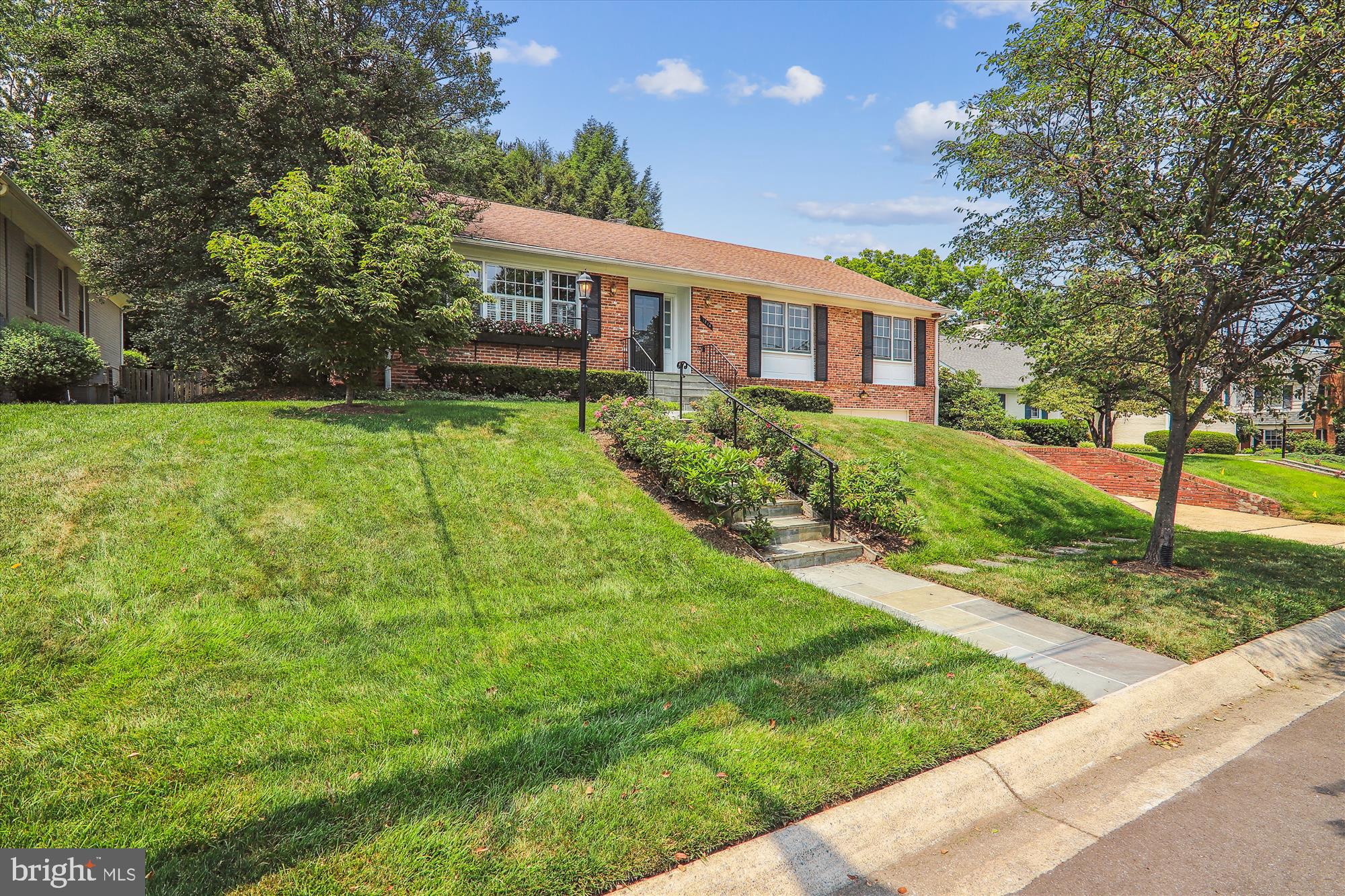 ROLLINGWOOD - Residential