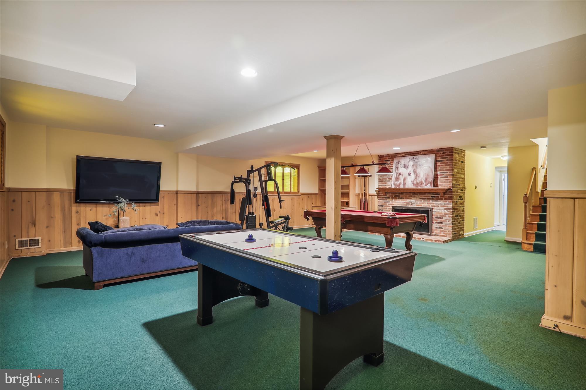 ROLLINGWOOD - Residential