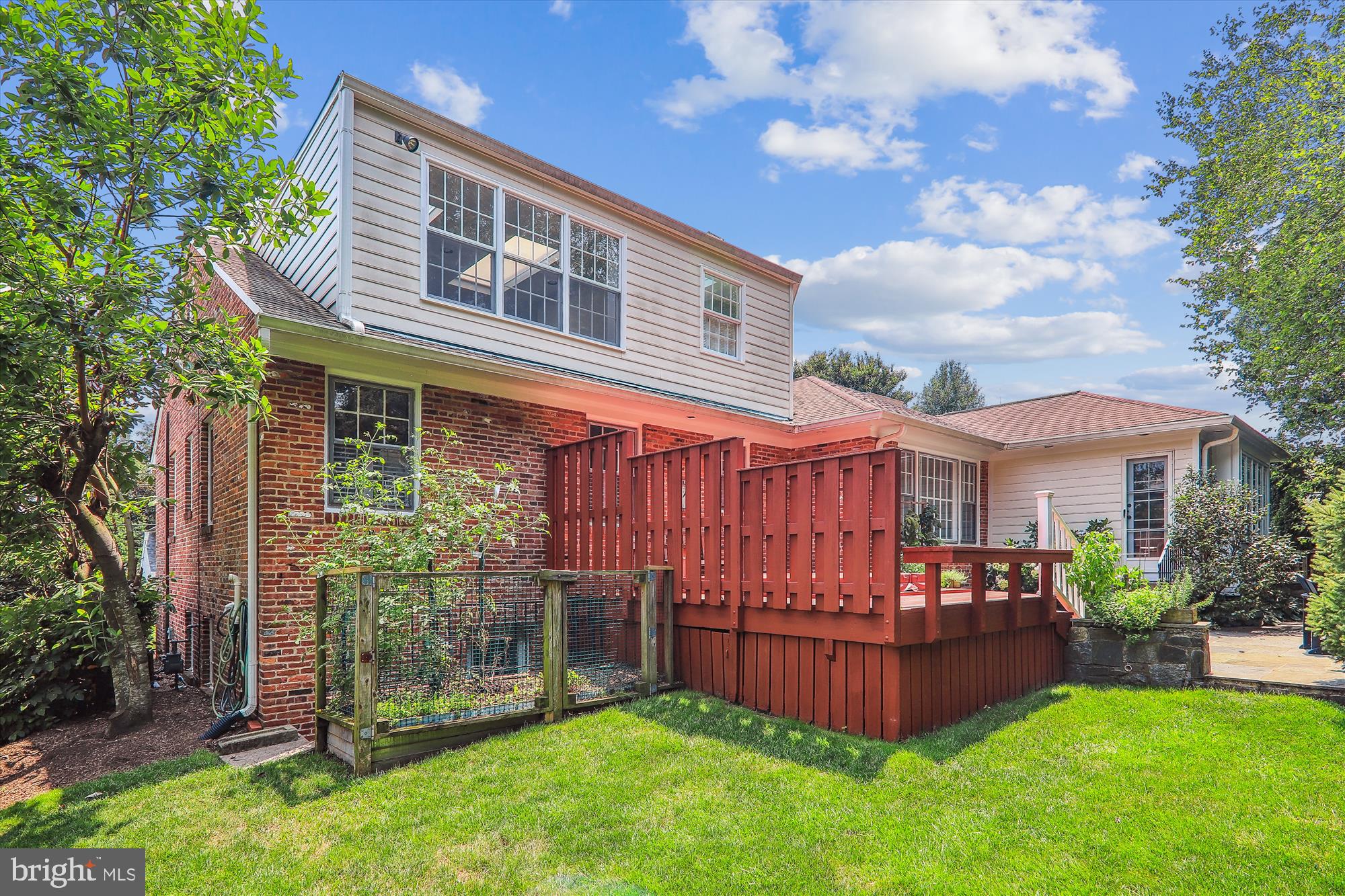 ROLLINGWOOD - Residential