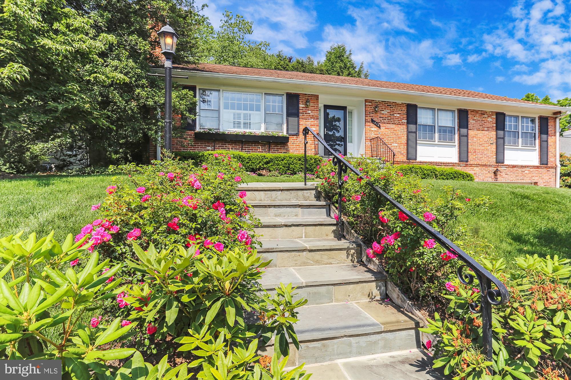 ROLLINGWOOD - Residential