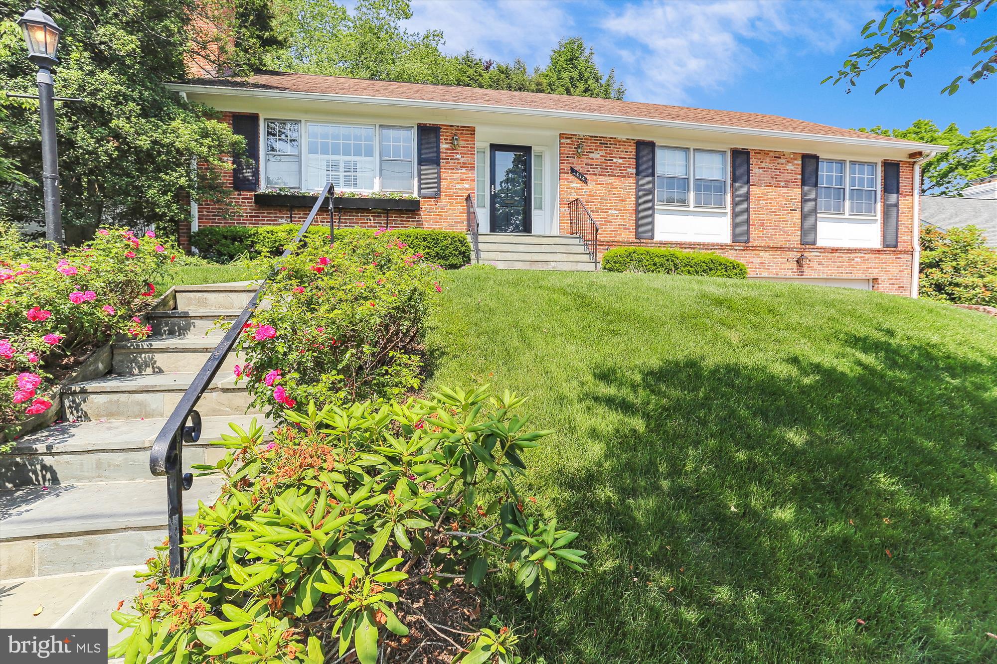 ROLLINGWOOD - Residential