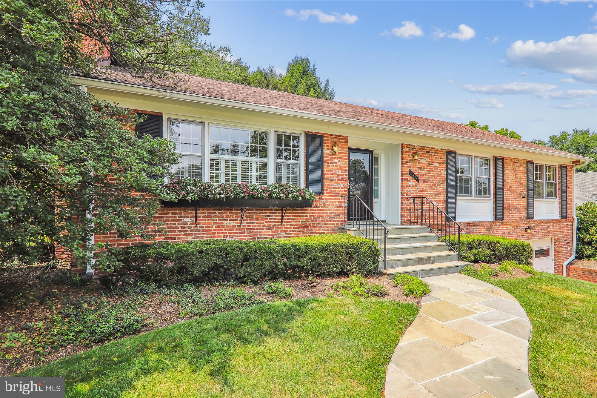 ROLLINGWOOD - Residential