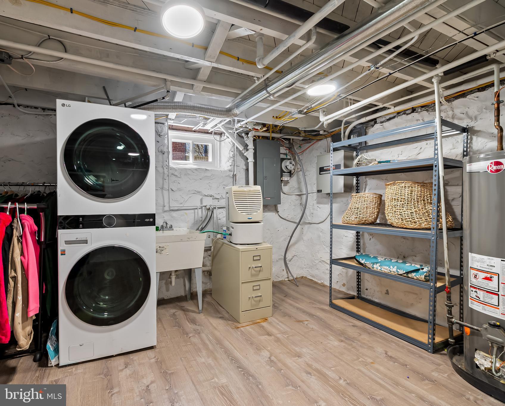 MOUNT WASHINGTON - Residential