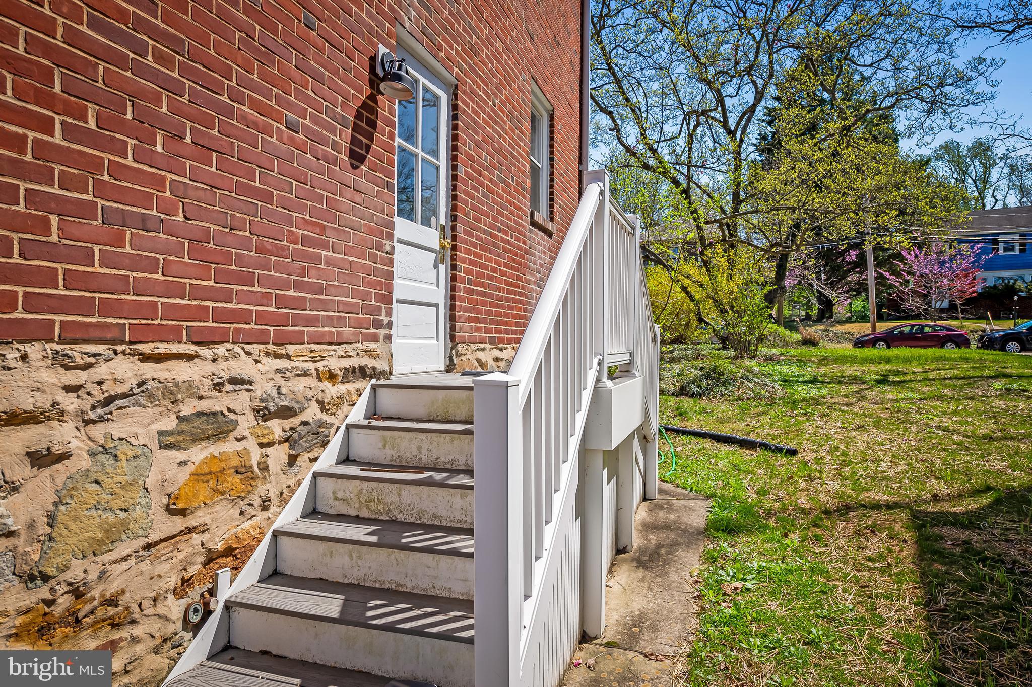 MOUNT WASHINGTON - Residential