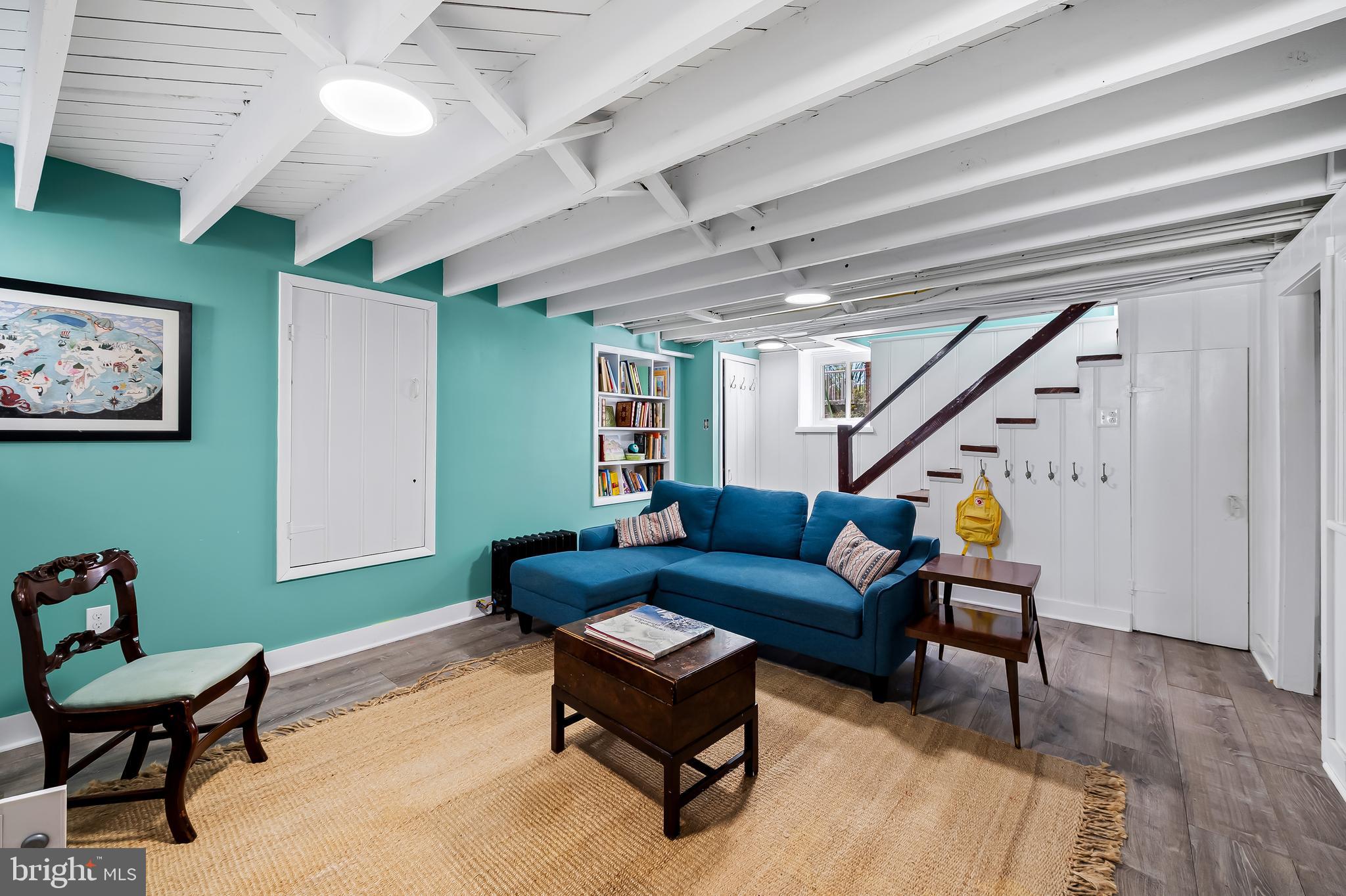 MOUNT WASHINGTON - Residential