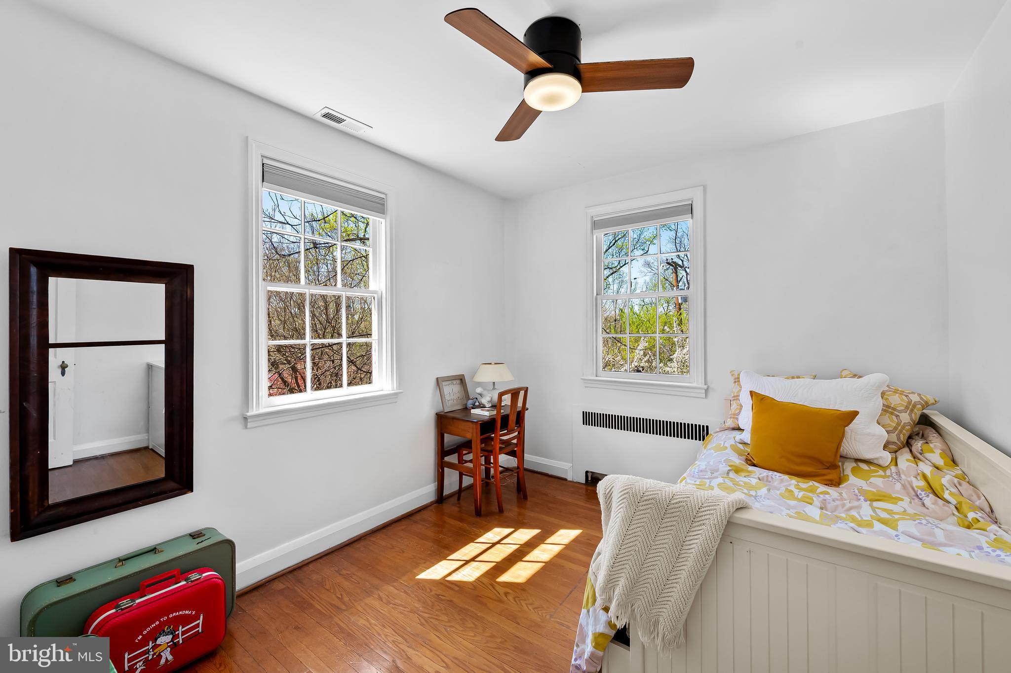 MOUNT WASHINGTON - Residential