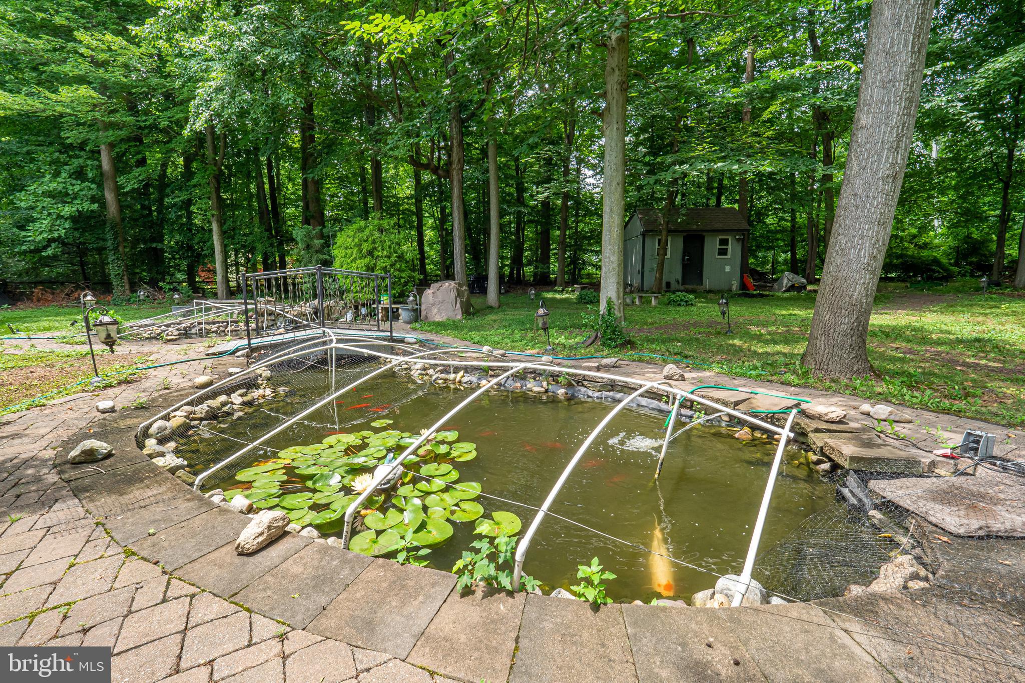 1900 BEECHWOOD DRIVE