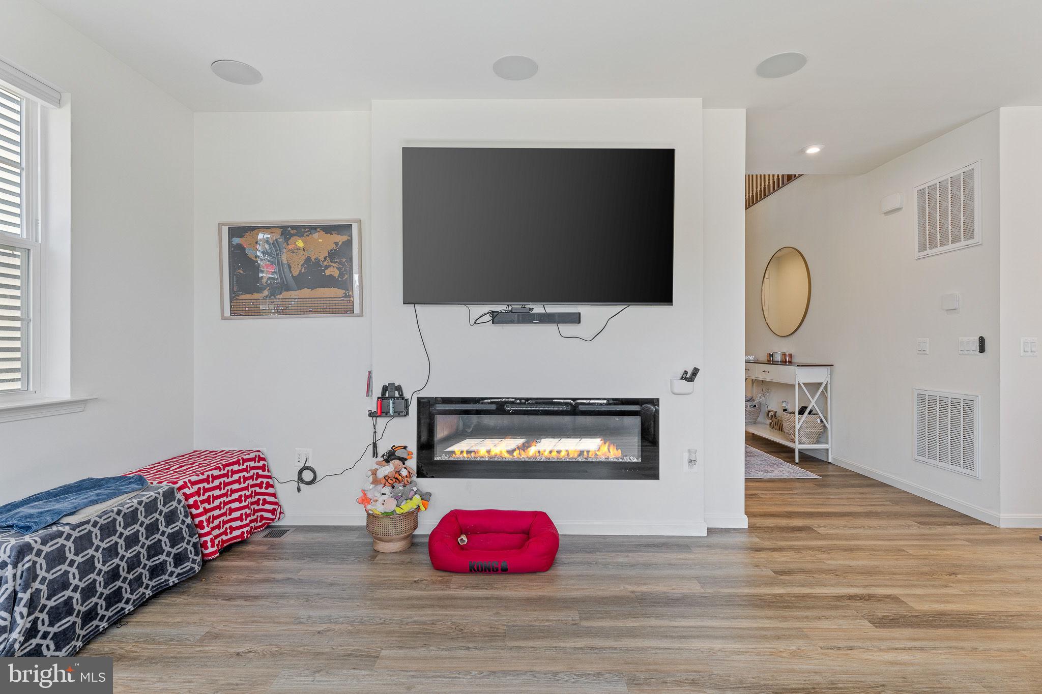 HARRISON VILLAGE - Residential