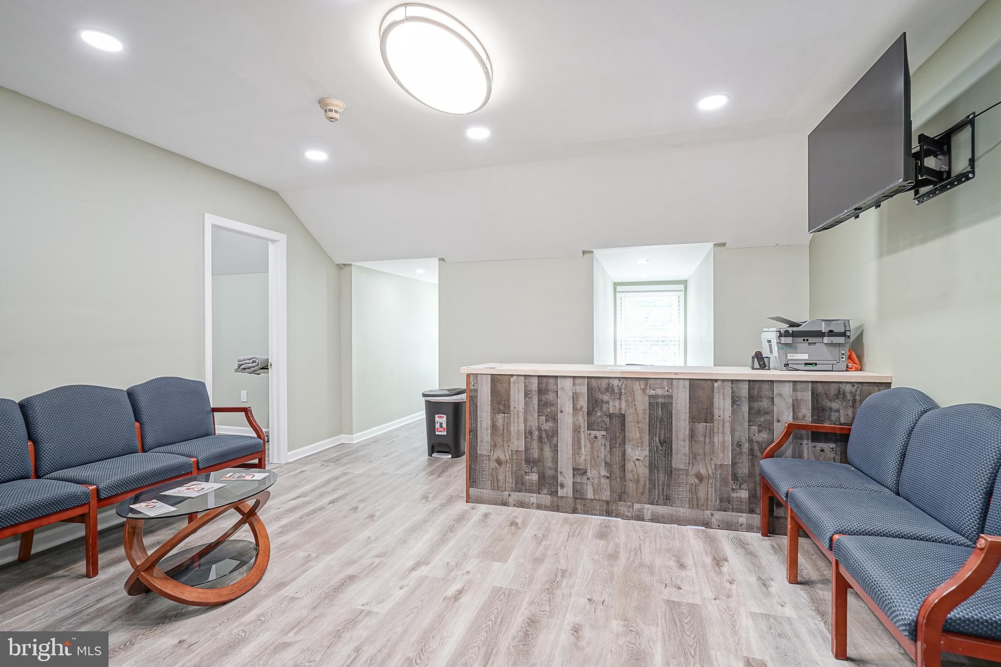 1 POINTERS AUBURN ROAD SUITE B