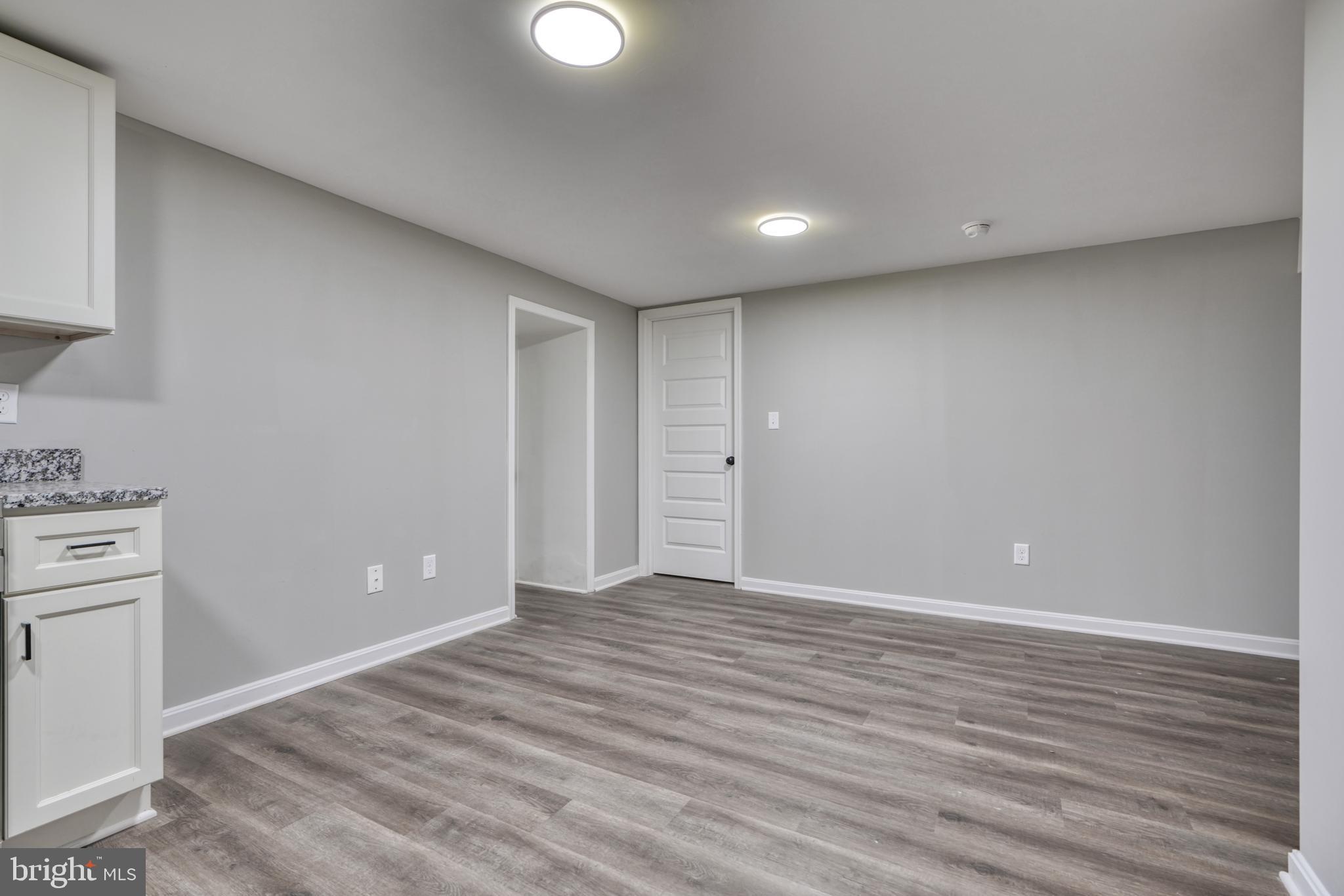 FAIRLAWN - Residential Lease