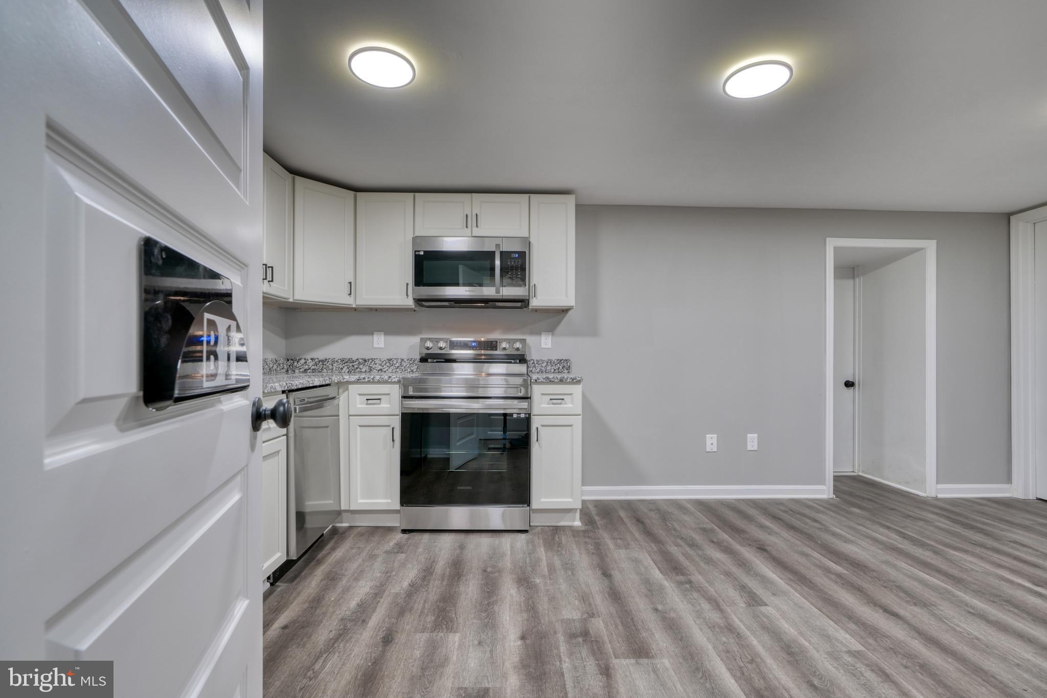 FAIRLAWN - Residential Lease