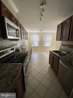 NEWBERRY STATION - Residential Lease