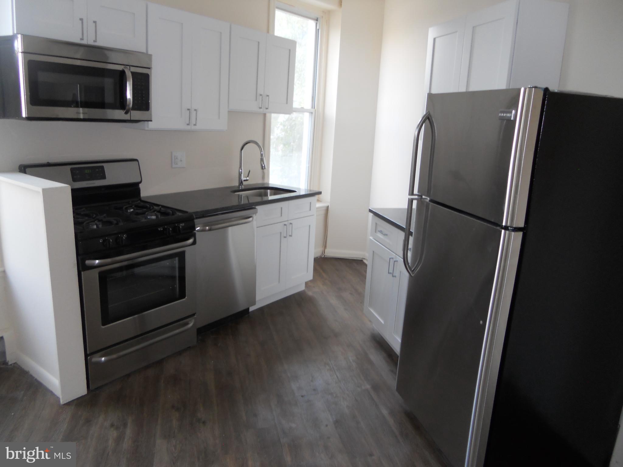 EAST FALLS - Residential Lease