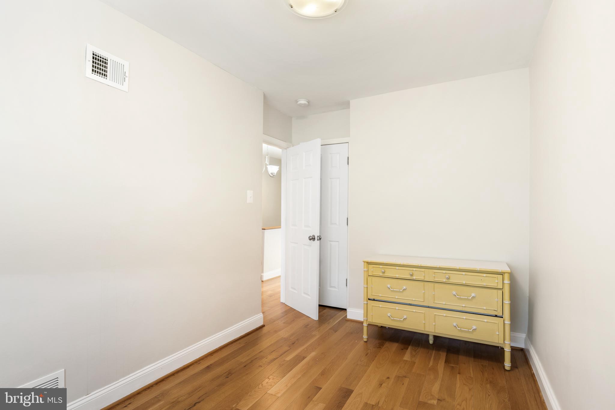 HUME SPRINGS - Residential Lease