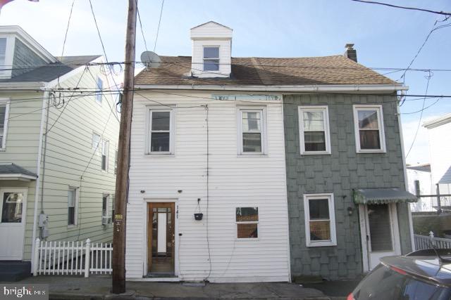 141 CARBON STREET