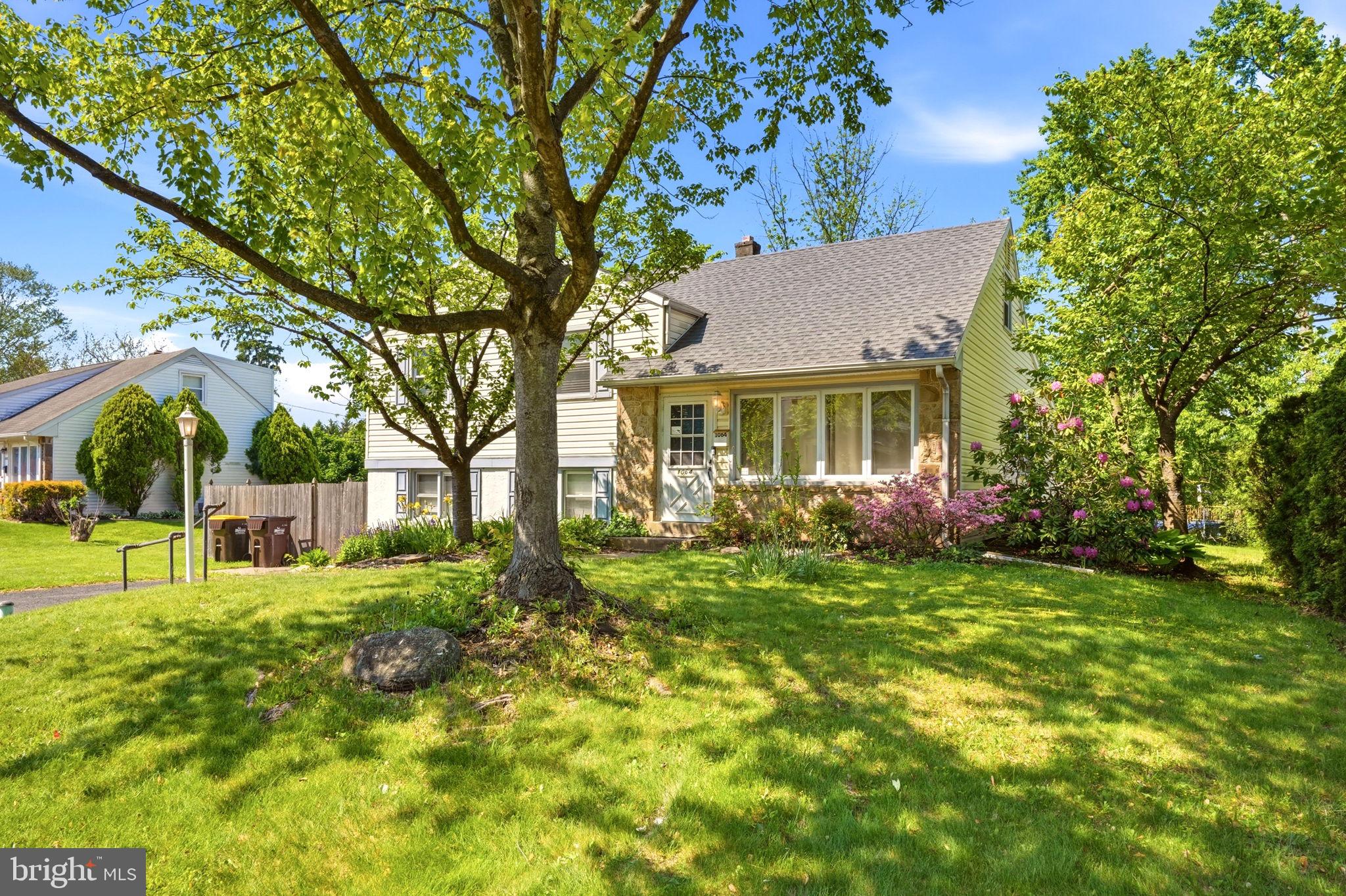 INGLEWOOD GDNS - Residential