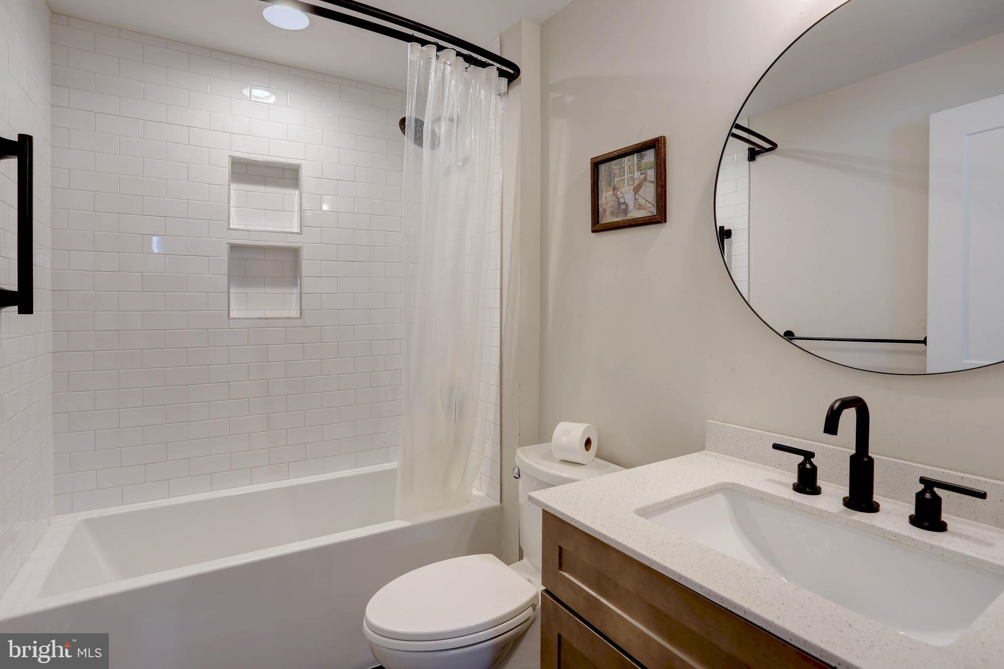 KINGSVILLE - Residential